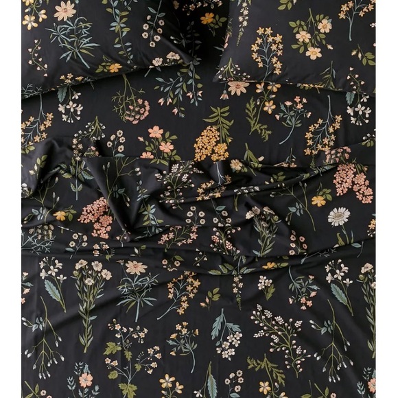 Urban Outfitters Bedding Urban Outfitters Twin Xl Myla Black Floral